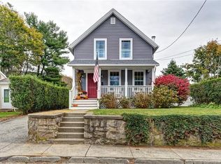 28 Cottage St, Groton, CT 06340