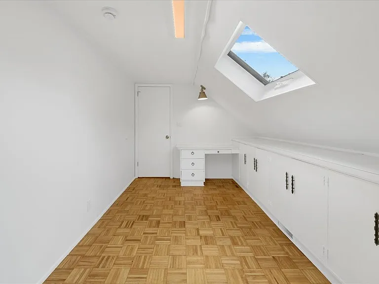 118 Van Etten Blvd — Photo 10