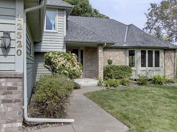 3rd image of 12520 53rd Ave N