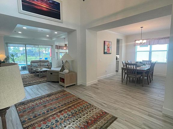 3rd image of 1090 Castaway Ct