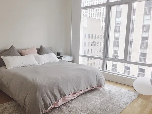 Rented by Winzone Realty Inc | media 17