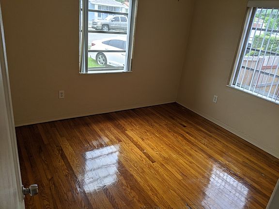 2nd image of 2741 SW 34th Ct