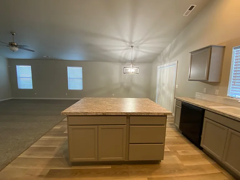 2882 N Klemmer Ave — Photo 5