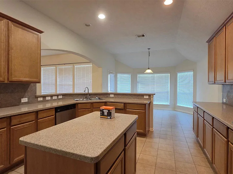 15007 Waverly Cyn — Photo 6