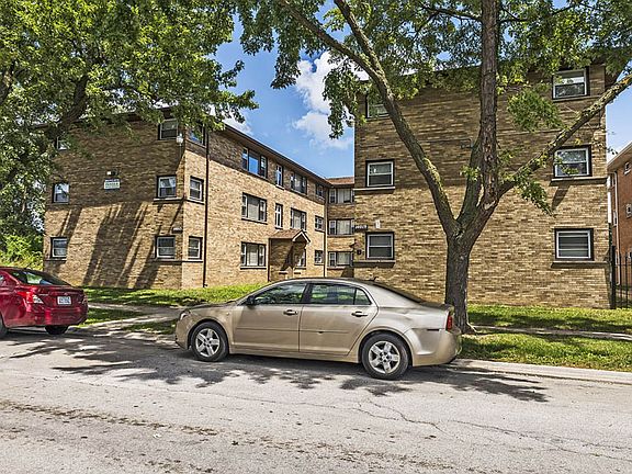 3rd image of 14015-19 S Tracy Ave #14017-1A
