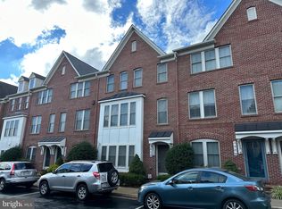 2610 S Kenmore Ct, Arlington, VA 22206