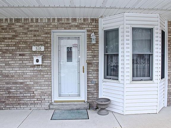 3rd image of 318 Clavale Dr