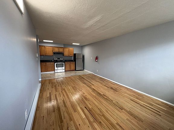 5th image of 213 2nd Ave Unit A8