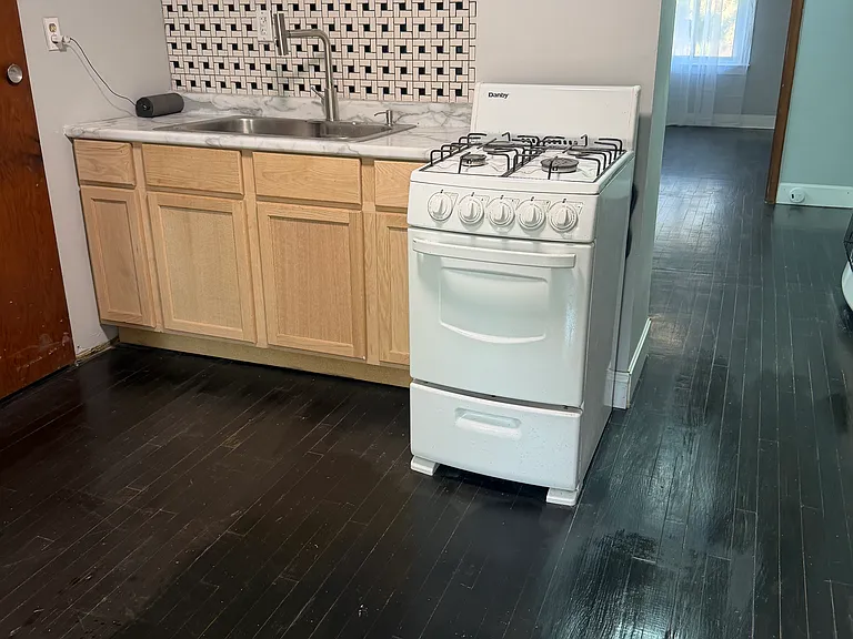 2301 Caniff St #2 — Photo 10