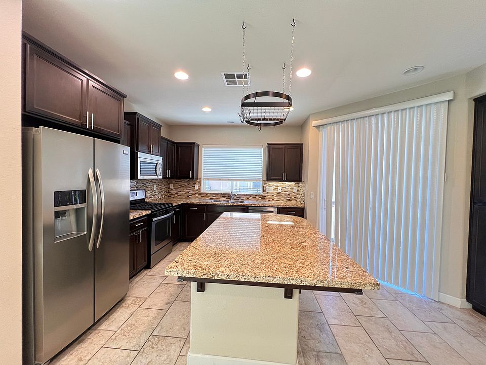 1st image of 786 Cannery Pl