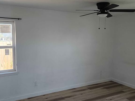 4th image of 316 Cliff Dr