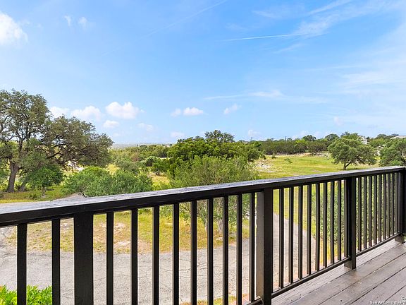 4th image of 508 Red Oak Drive
