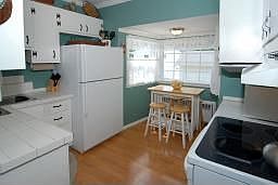 5th image of 839 Wallberg Ave