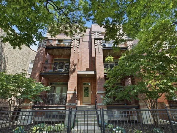 2627 N Sheffield Ave APT 301, Chicago, IL 60614