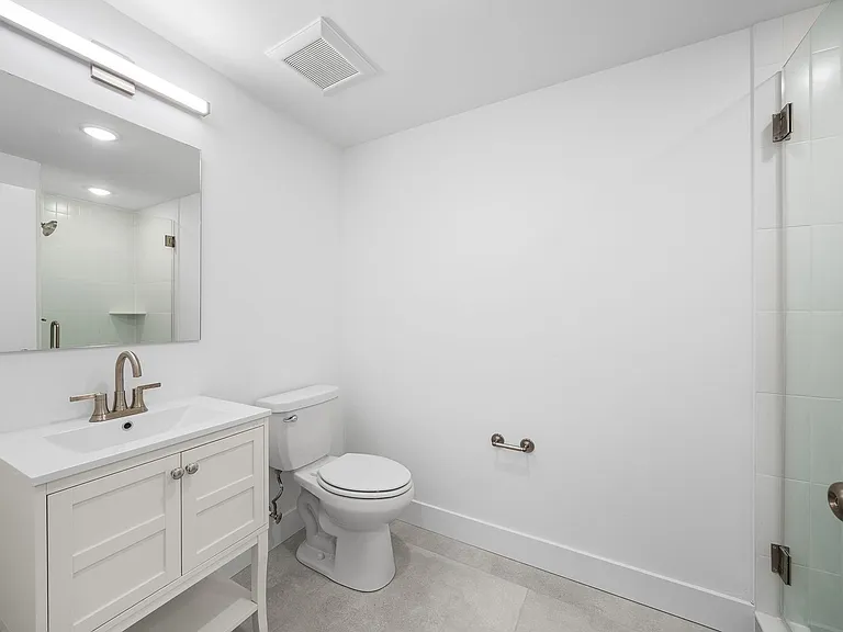 4324 Lancaster Ave — Photo 30