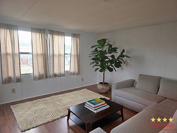 3rd image of 3150 NE 36th Ave Unit 484