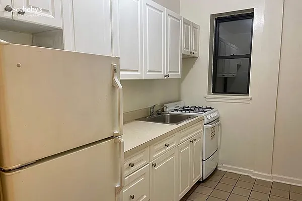 Rented by Sotheby's International Realty | media 3