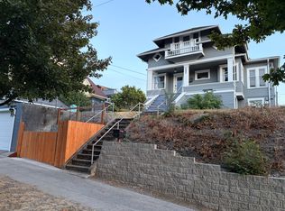 1005 NE 72nd St, Seattle, WA 98115