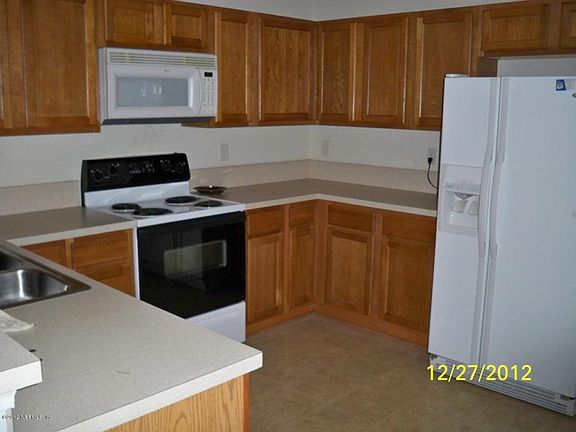 3rd image of 9505 Armelle Way Unit 2