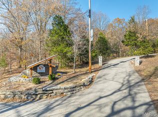 19005 Old Wild Turkey Ln, Pacific, MO 63069