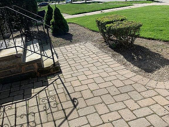 3rd image of 4996 Edsal Dr