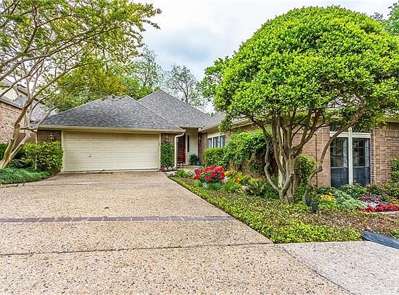 2nd image of 6905 Hillpark Dr