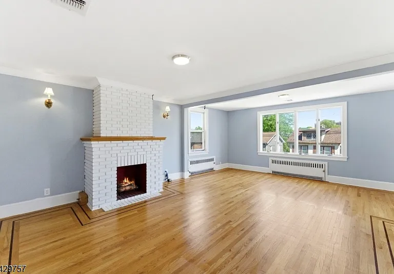 773 Kingsland Ave — Photo 1
