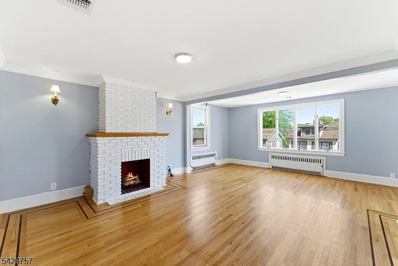 Photo 1 of 13 - 773 Kingsland Ave - Ridgefield, NJ Primary Photo - 773 Kingsland Ave