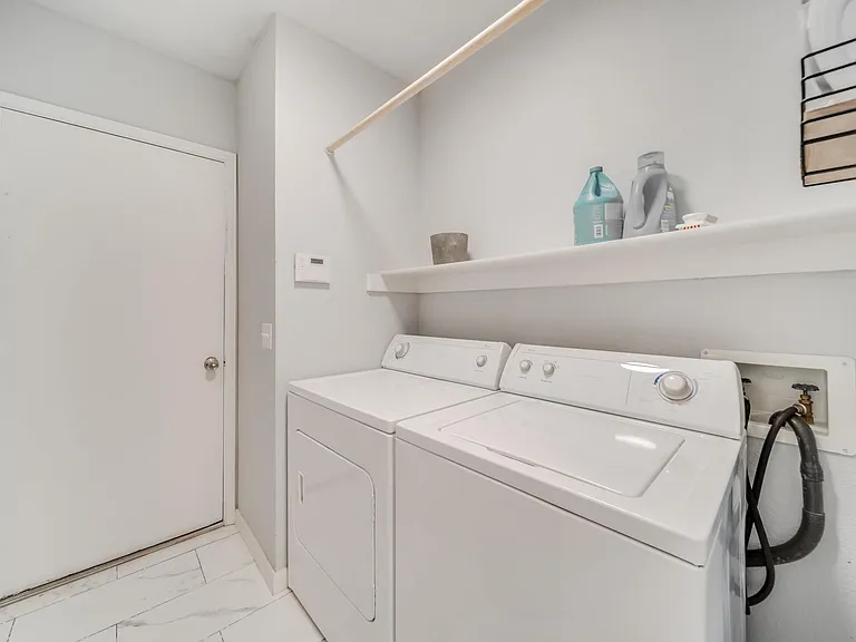 843 Sonora Ln — Photo 13