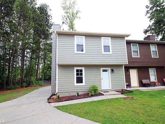 2nd image of 110 Woodberry Ct