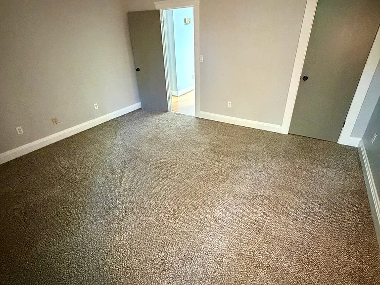 2140 Saint James Ave #3 — Photo 8