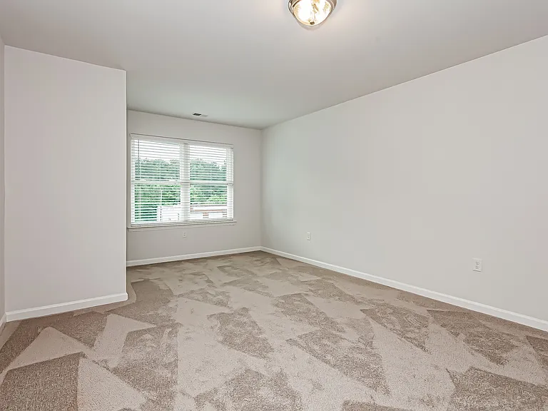 1119 Rhyne Rd — Photo 12