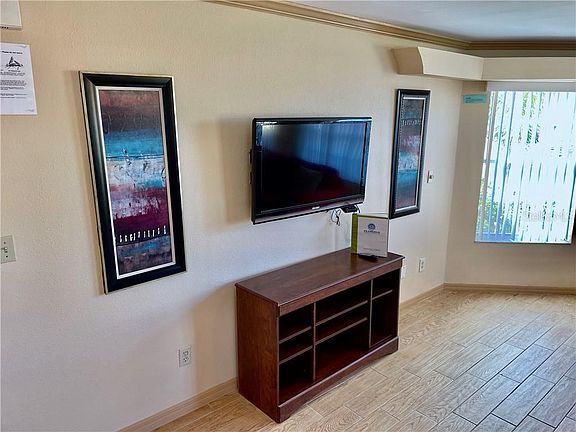 5th image of 2444 Sweetwater Club Cir APT 33