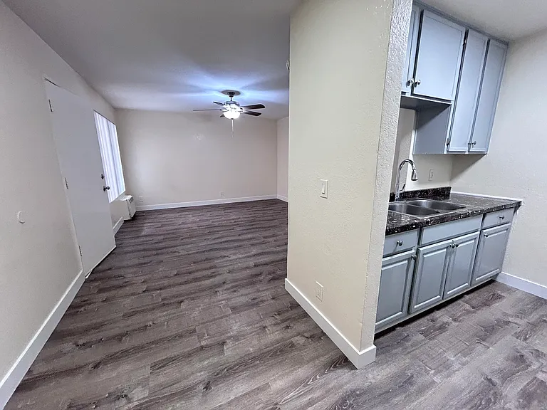4070 Marlborough Ave #3 — Photo 4