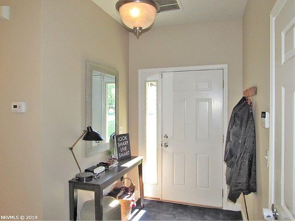 5th image of 55 Silverleaf Ln