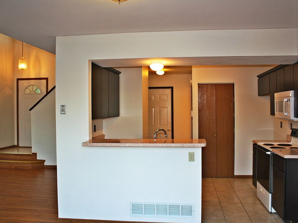 1st image of 11272 Liberty Landing Dr