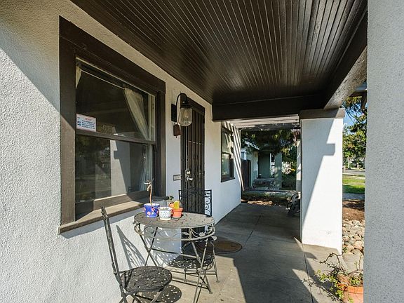 3rd image of 1619 N Arthur Ave