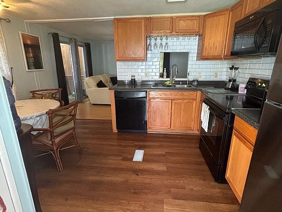 5th image of 1807 Mariner Place