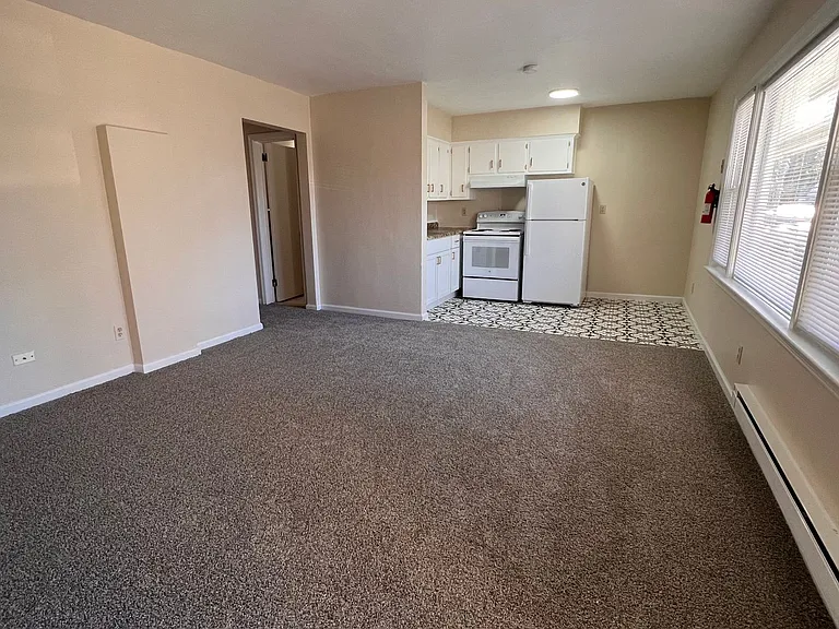 Kingston Landing Apartments — Photo 14