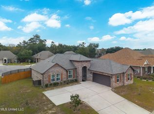 737 Malpass Landing Dr, Biloxi, MS 39532