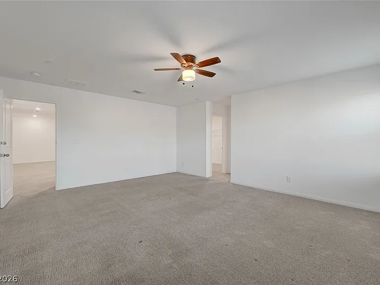 8454 Vacarez Dr — Photo 35