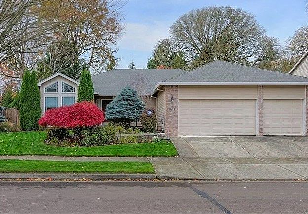 1st image of 2819 NE Charlois Dr