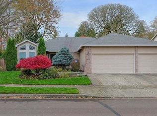 2819 NE Charlois Dr, Hillsboro, OR 97124