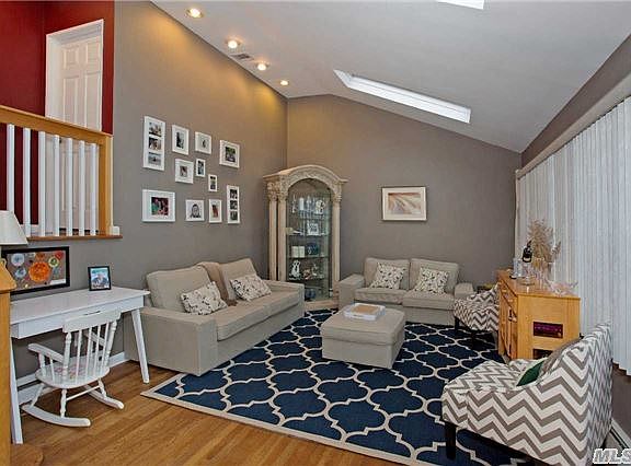 3rd image of 9 Berry Ct