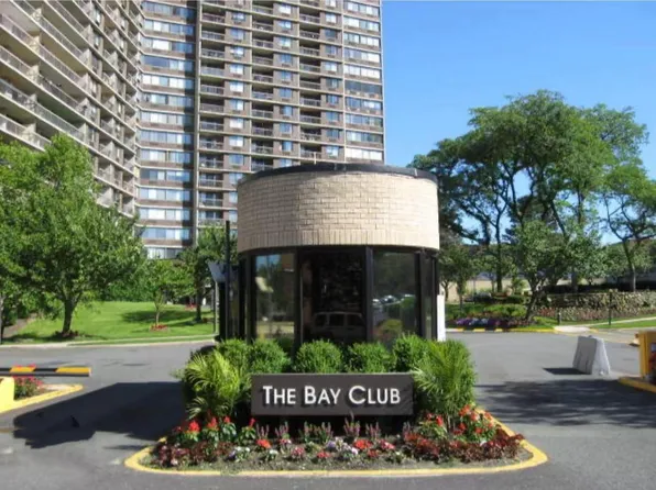 2 Bay Club Drive #6Z4, Bayside, NY 11360
