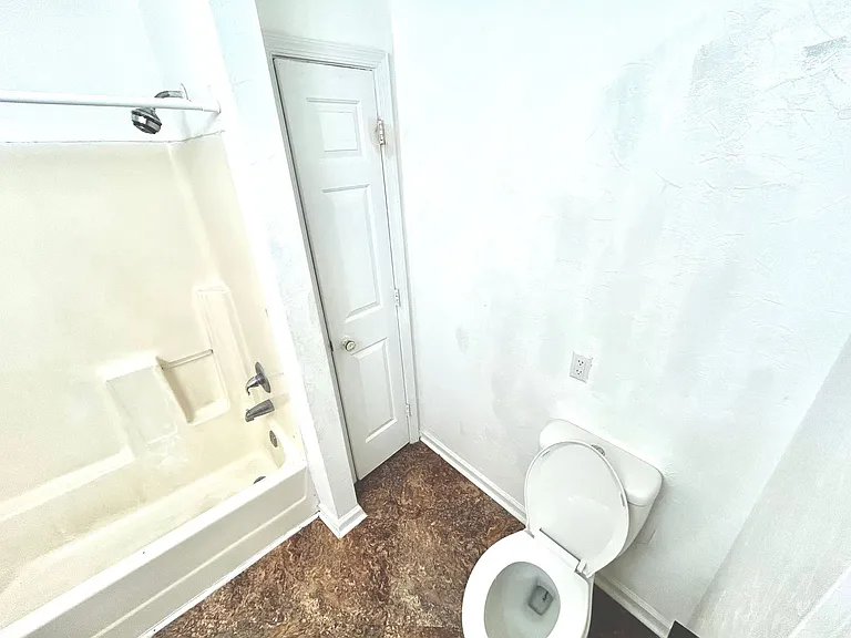 221 S Mesa Dr — Photo 9