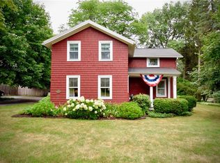 20 Moseley Rd, Fairport, NY 14450