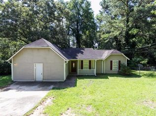 2098 Walden Park Dr, Snellville, GA 30078