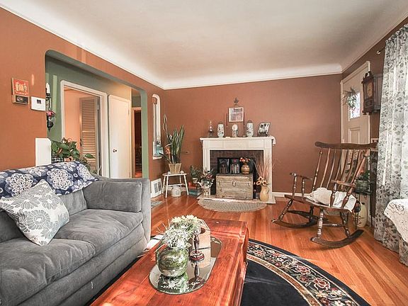 5th image of 5818 Monica Ln
