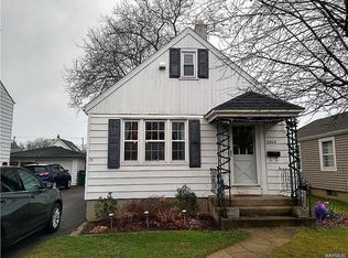 1018 92nd St, Niagara Falls, NY 14304